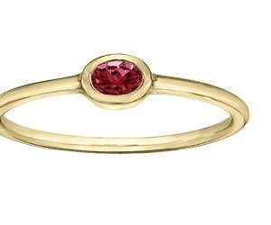 10K Yellow Gold Garnet Bezel ring